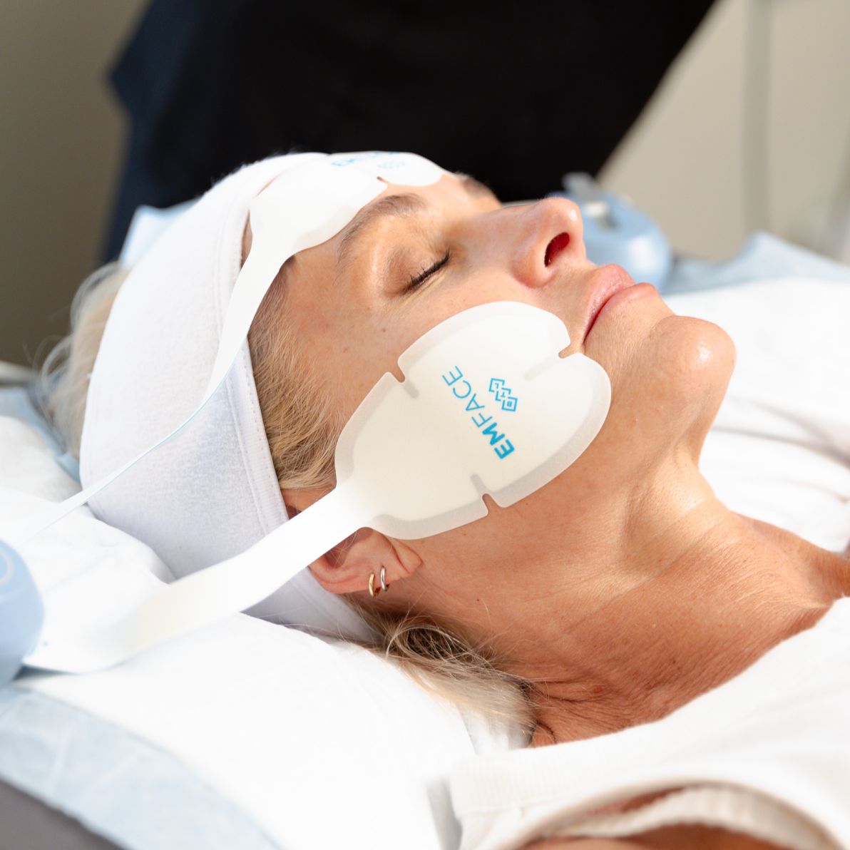 Facial Ageing Isn’t Just Skin Deep: How EMFACE Treats Muscle and Fascia