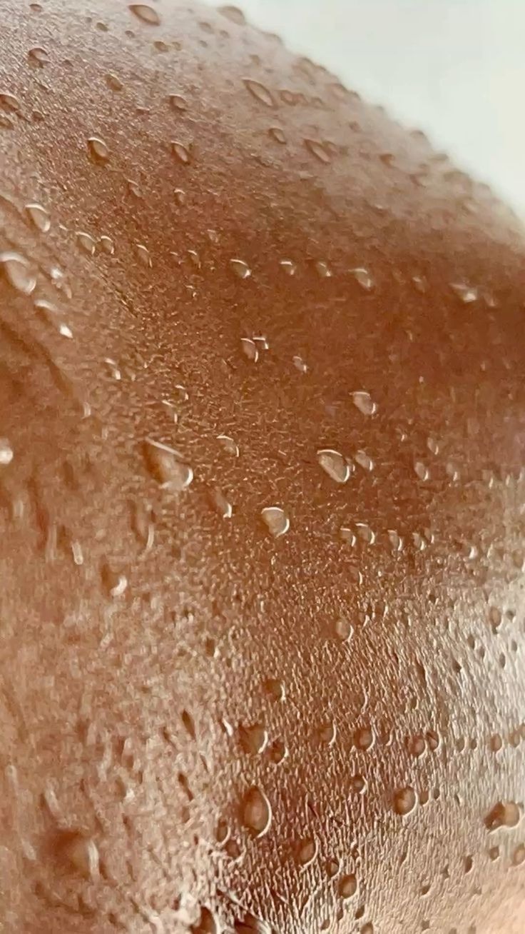 Skin’s New Secret Weapon: Why Everyone’s Talking About Exosomes